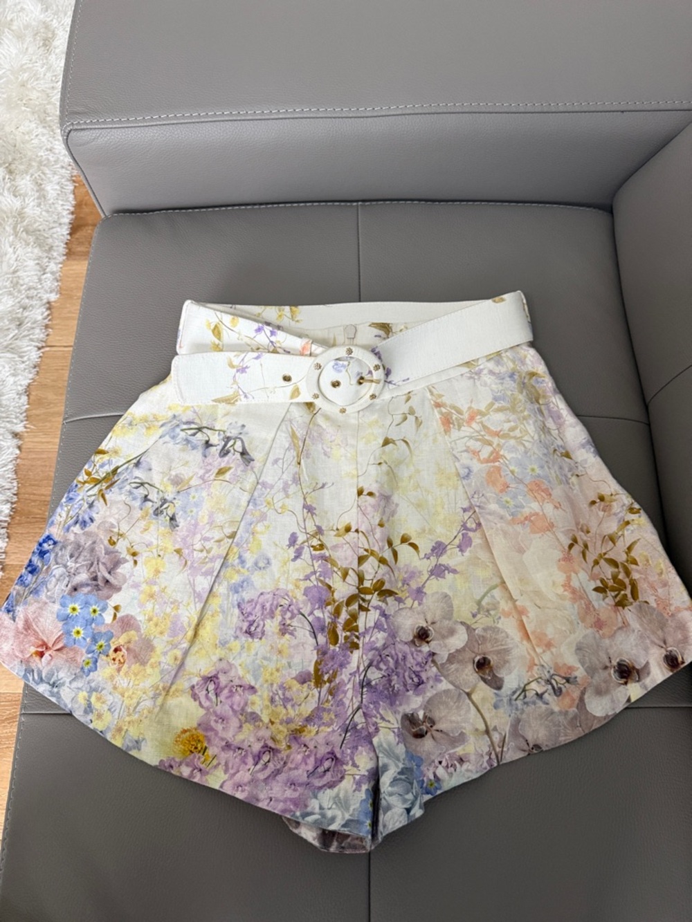 Zimmermann White High-Waist Floral Pleated Shorts - NWOT- AU 1/US 4-6